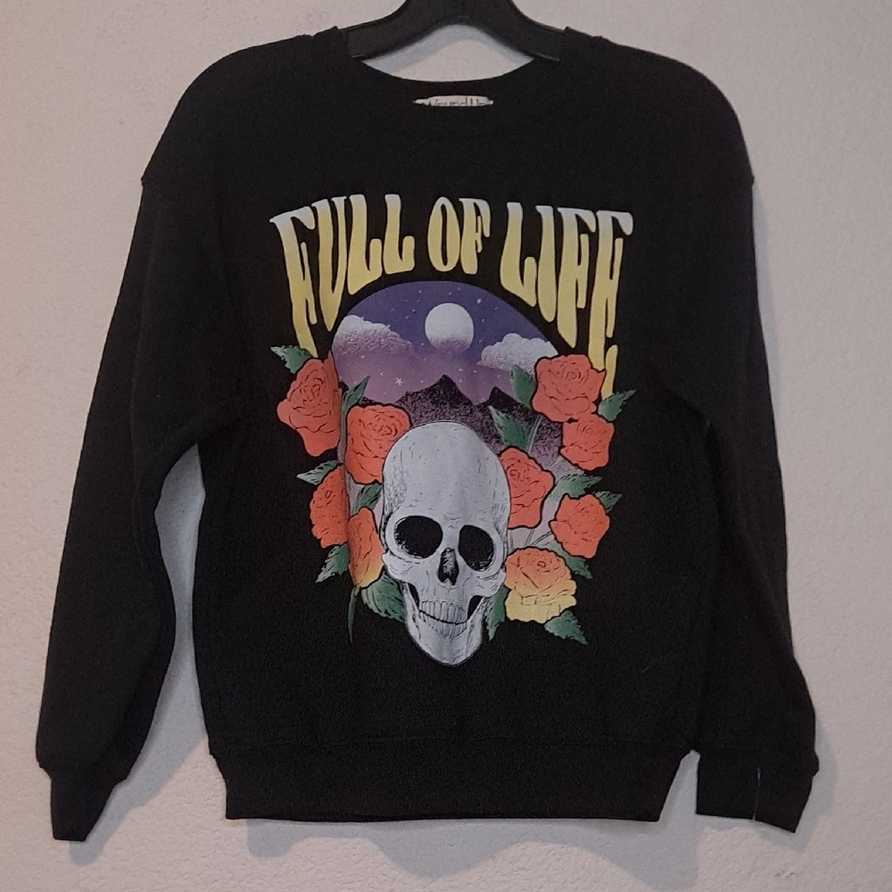 Wound Up Black Graphic Sweatshirt